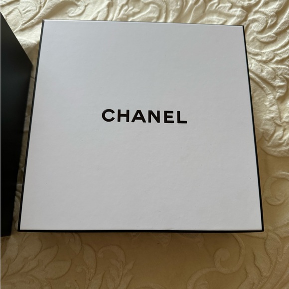 Chanel Storage Box - Picture 2 of 3